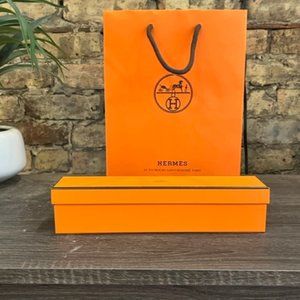 Hermes leather change tray (MISES ET RELANCES ROBE DU SOIR)